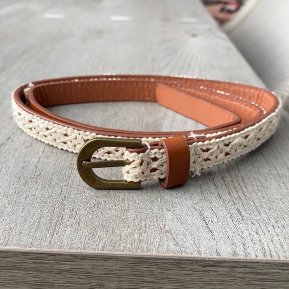 Thin Brown Belt with Cream Lace - Picture 1 of 3